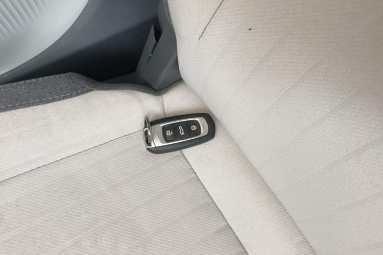 Used Geely Galaxy Panda 2025 210 km – Yuanqi Bear Vehicle Key