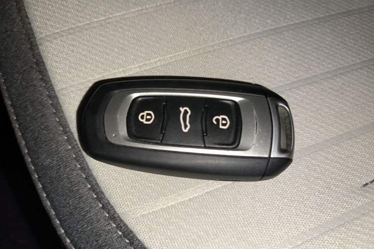 Used Geely Galaxy Panda 2025 210 km – Yuanqi Bear Vehicle Key