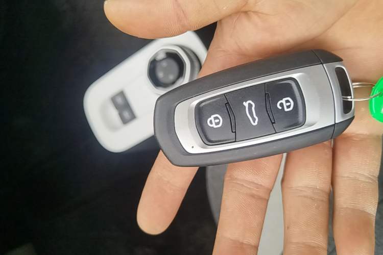 Used Geely Galaxy Panda 2025 210 km – Yuanqi Bear Vehicle Key
