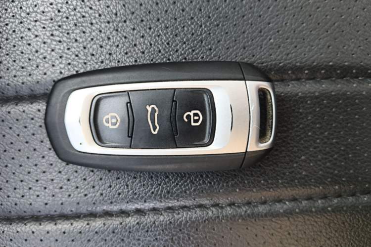 Used Geely Galaxy Panda 2025 210 km – Yuanqi Bear Vehicle Key