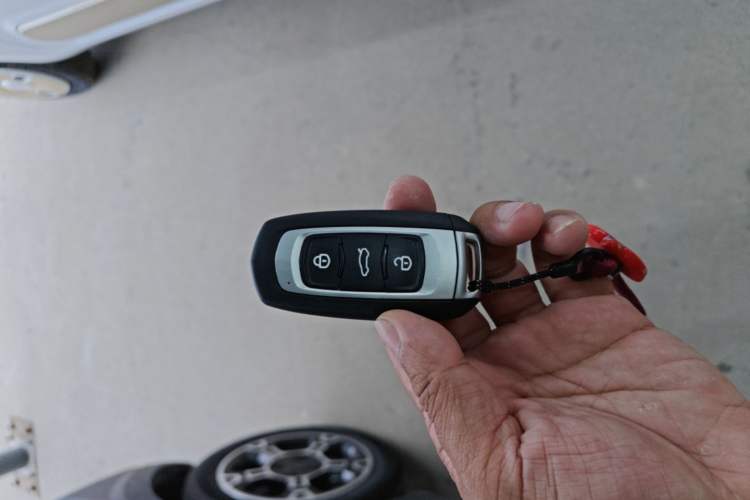 Used Geely Galaxy Panda 2025 210km Panda Rider Vehicle Key