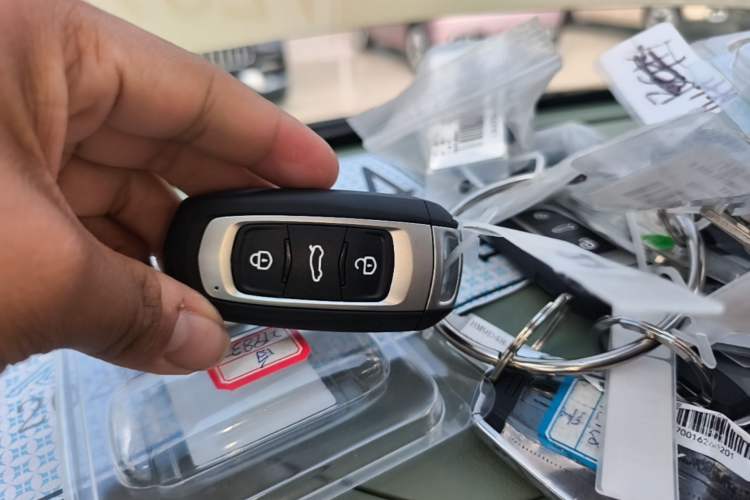Used Geely Galaxy Panda 2025 210km Panda Rider Vehicle Key