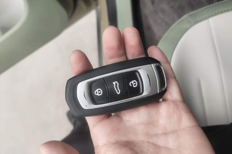 Used Geely Galaxy Panda 2025 210km Panda Rider Vehicle Key