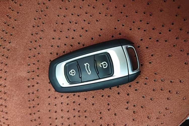 Used Geely Galaxy Panda 2025 210 km – Yuanqi Bear Vehicle Key