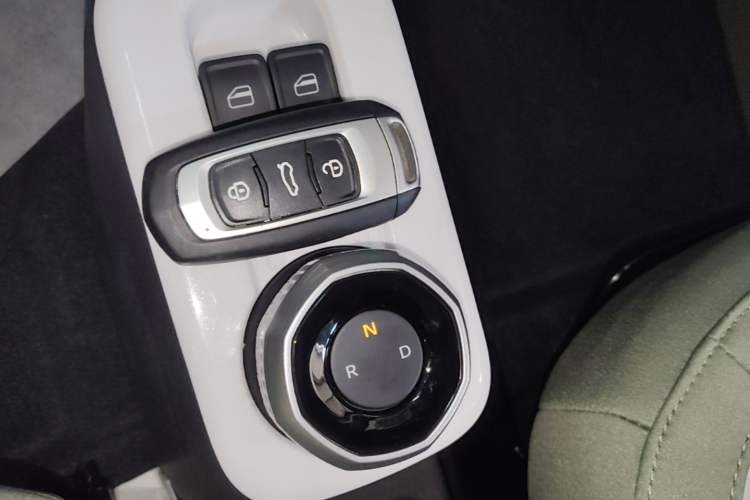 Used Geely Galaxy Panda 2025 210km Panda Rider Vehicle Key