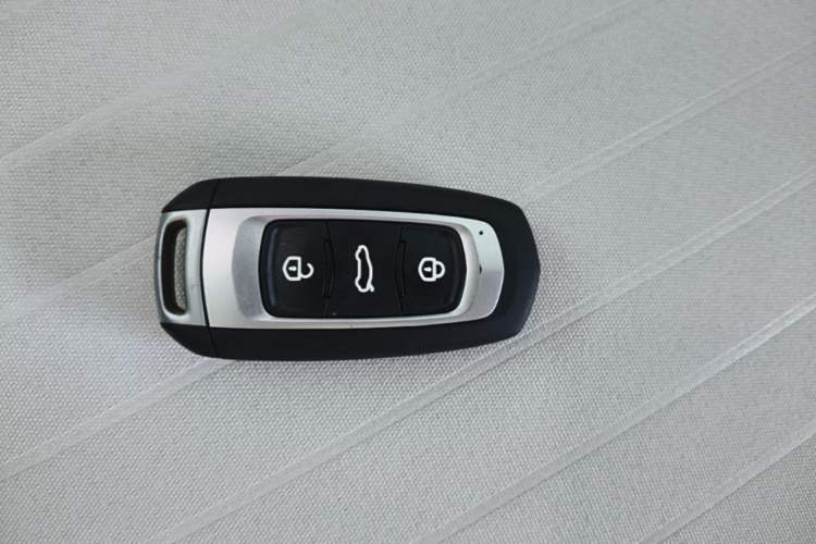 Used Geely Galaxy Panda 2025 210 km – Yuanqi Bear Vehicle Key
