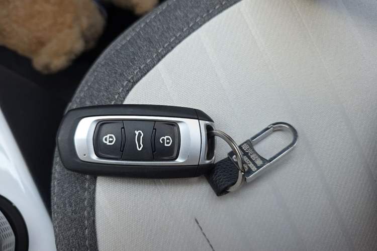 Used Geely Galaxy Panda 2025 210 km – Yuanqi Bear Vehicle Key