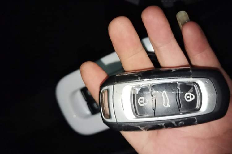 Used Geely Galaxy Panda 2025 210 km – Yuanqi Bear Vehicle Key