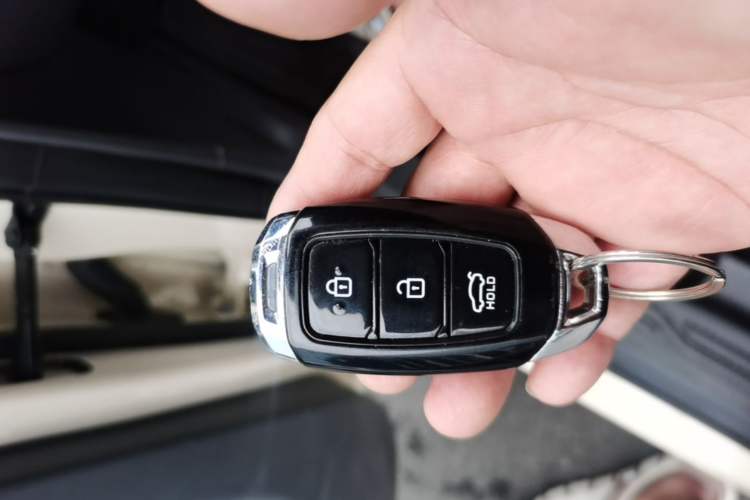 Used Geely Galaxy Panda 2025 210 km – Yuanqi Bear Vehicle Key
