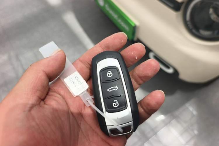 Used Geely Galaxy Panda 2025 210 km – Yuanqi Bear Vehicle Key