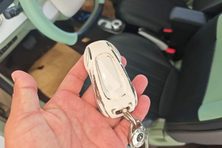 Used Geely Galaxy Panda 2025 210km Panda Rider Vehicle Key
