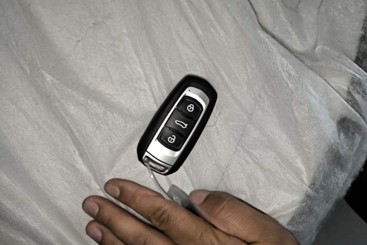 Used Geely Galaxy Panda 2025 210 km – Yuanqi Bear Vehicle Key