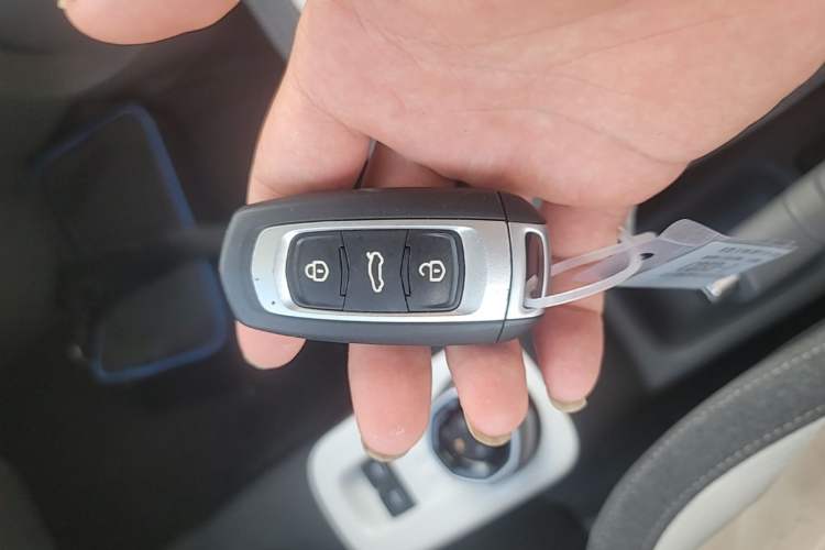 Used Geely Galaxy Panda 2025 210 km – Yuanqi Bear Vehicle Key