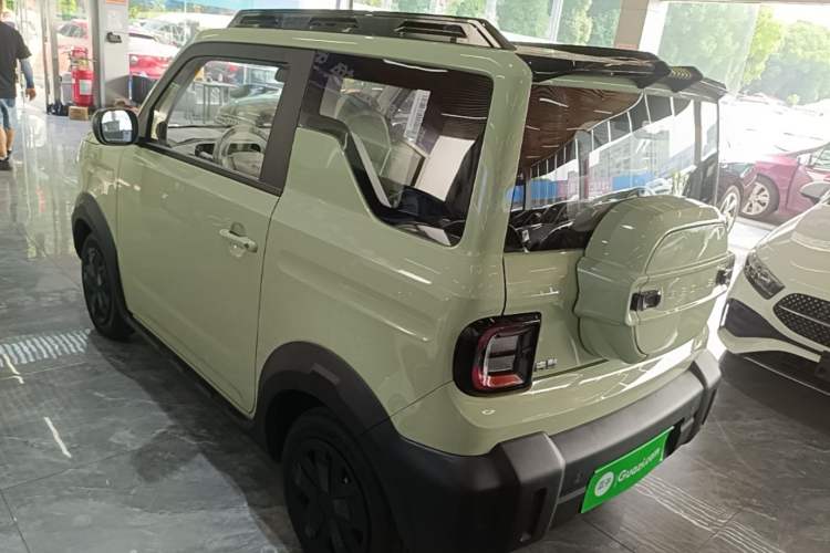 Used Geely Galaxy Panda 2026 210km Panda Warrior Exterior 2