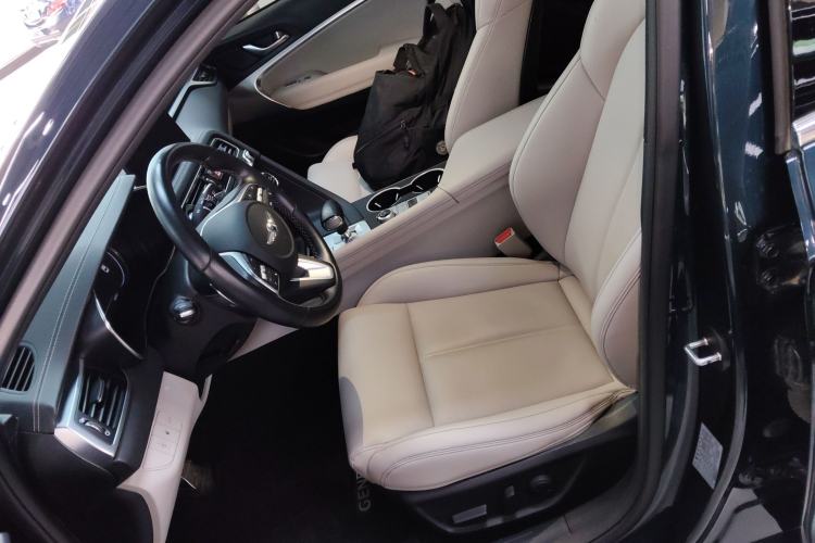 Used Genesis G70 2021 2.0T Rear-Drive Luxury Edition Left Front Seat