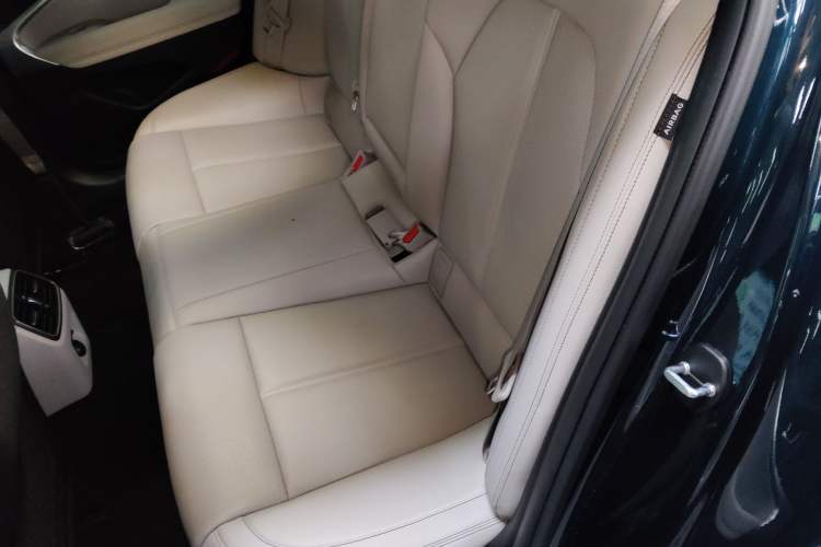 Used Genesis G70 2021 2.0T Rear-Drive Luxury Edition Left Rear Seat