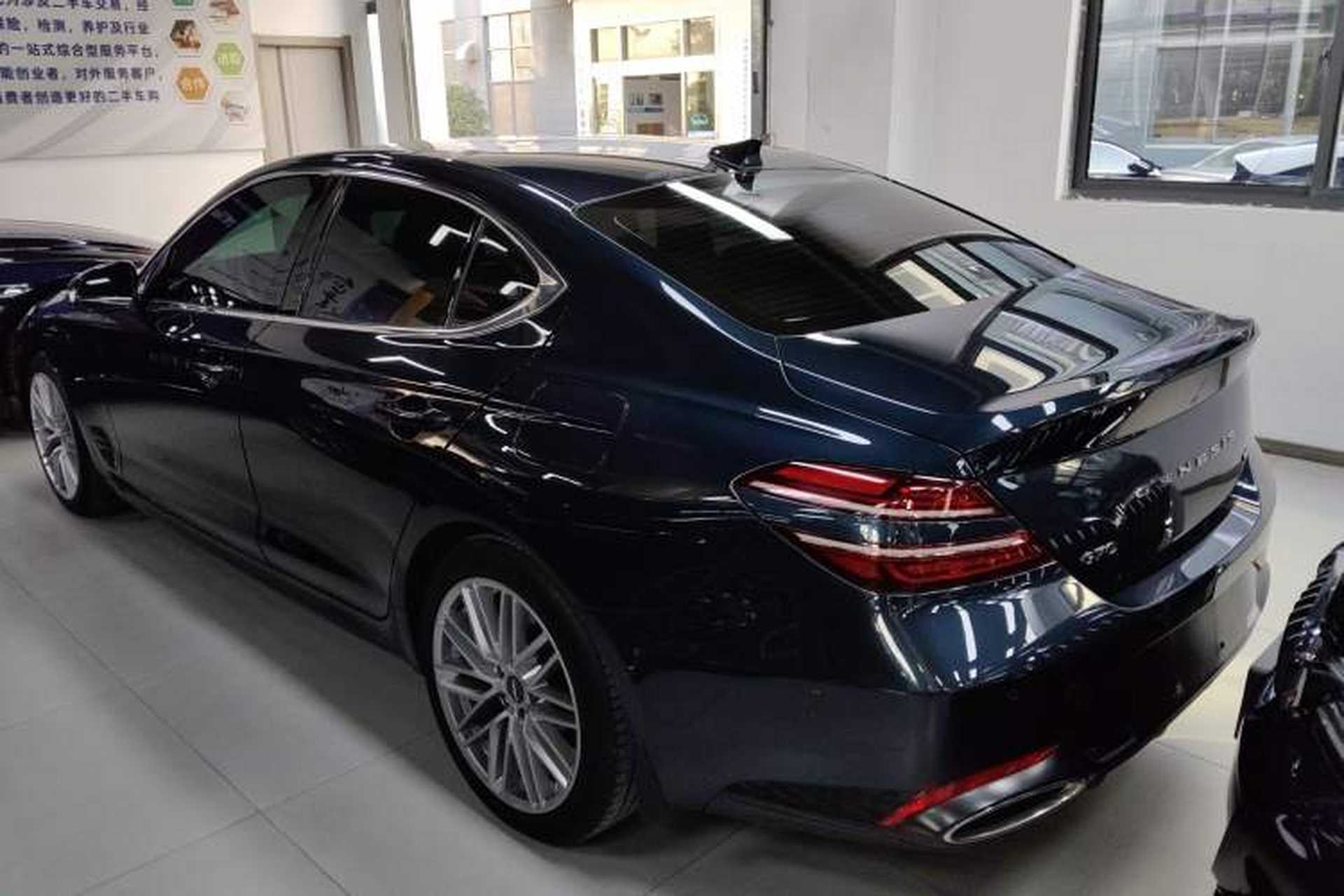 Used Genesis G70 2021 2.0T Rear-Drive Luxury Edition Rear Left 45 Deg