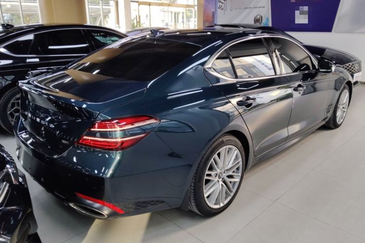 Used Genesis G70 2021 2.0T Rear-Drive Luxury Edition Rear Right 45 Deg