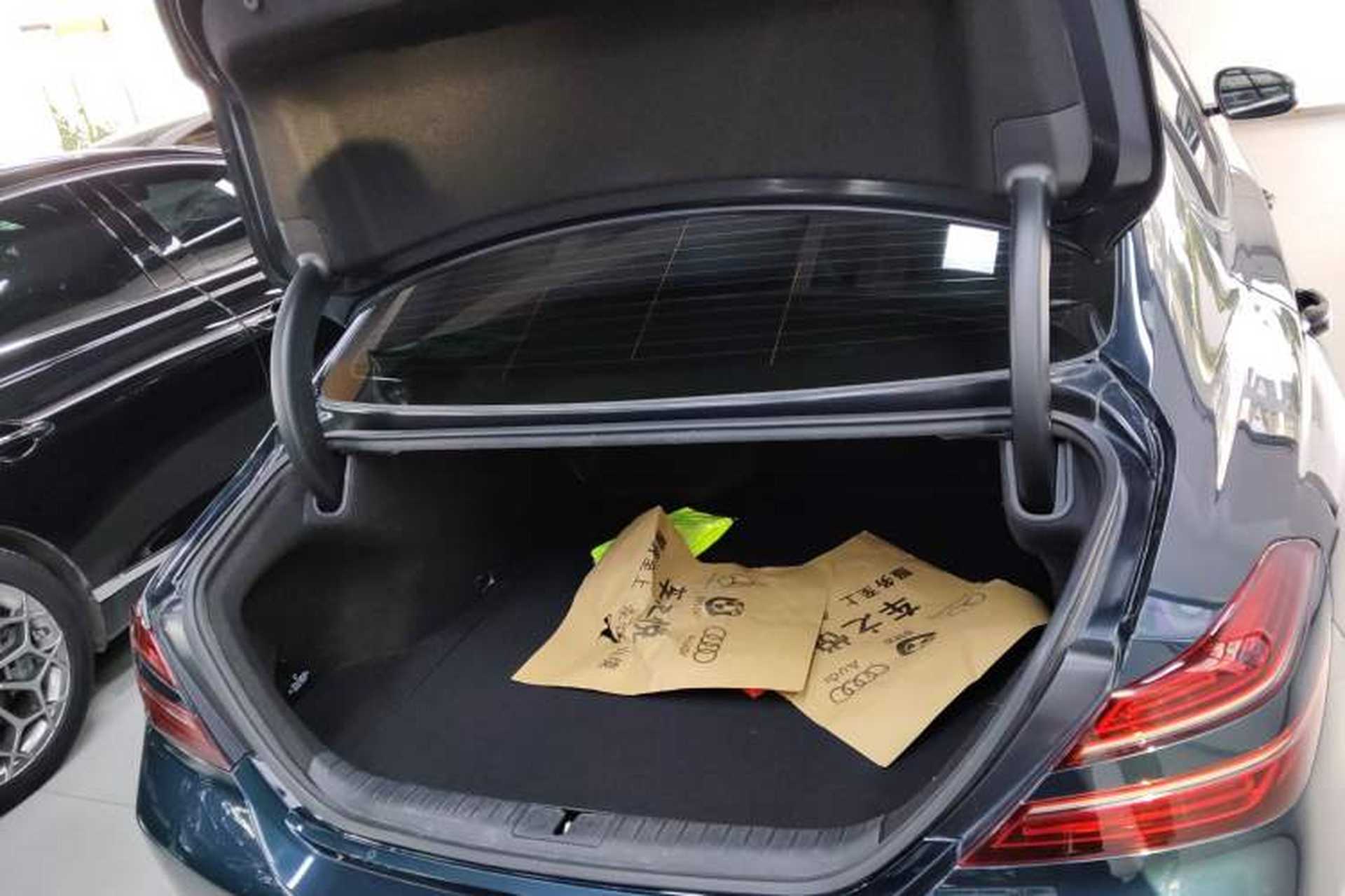 Used Genesis G70 2021 2.0T Rear-Drive Luxury Edition Trunk