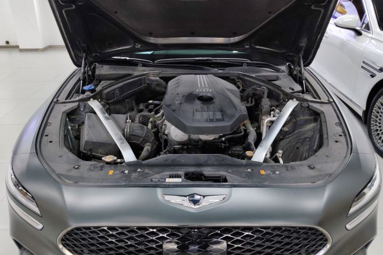 Used Genesis G70 2021 2.0T Four-Wheel Drive Flagship Version Engine Bay