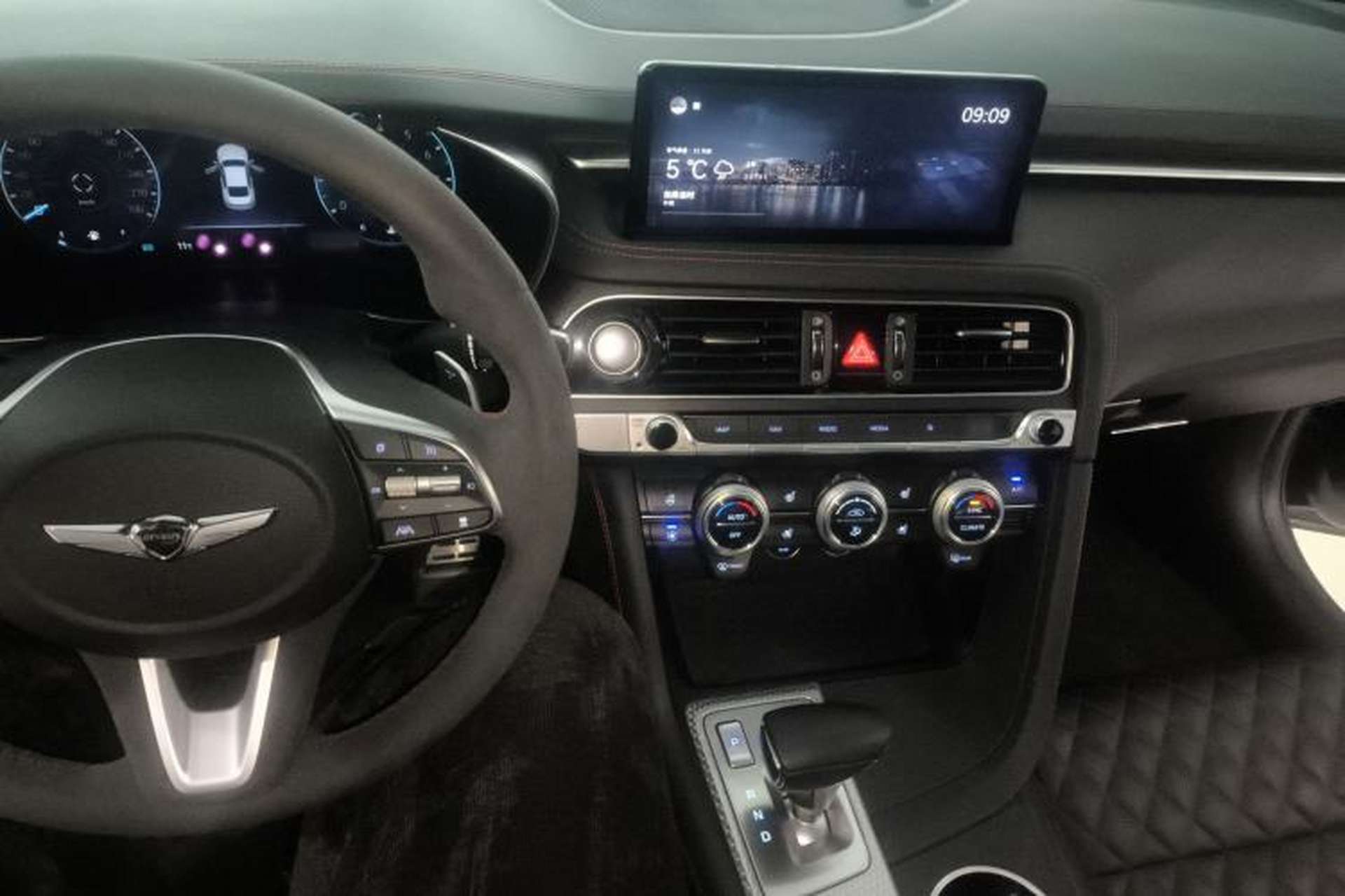 Used Genesis G70 2021 2.0T All-Wheel-Drive Edition 1 Limited Edition Interior 2