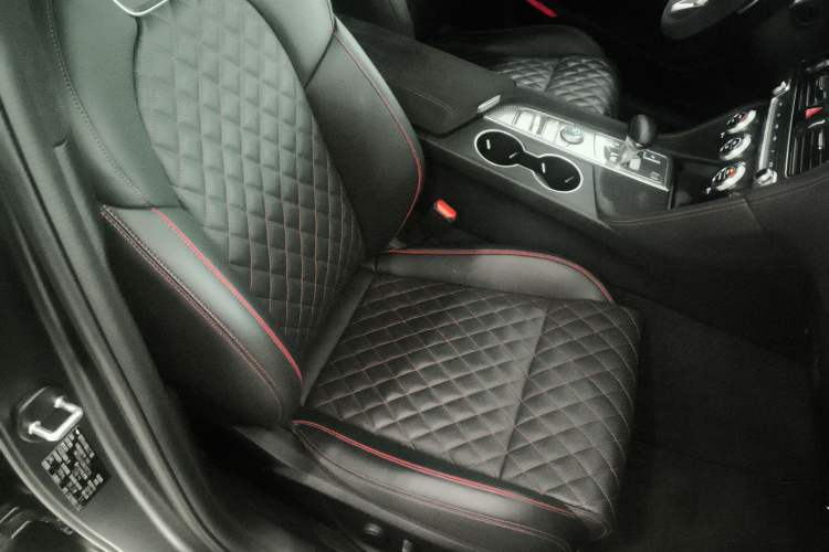 Used Genesis G70 2021 2.0T All-Wheel-Drive Edition 1 Limited Edition Right Front Seat