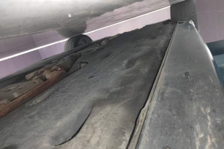 Used Genesis G70 2021 2.0T Four-Wheel Drive Flagship Version Right Side Sill