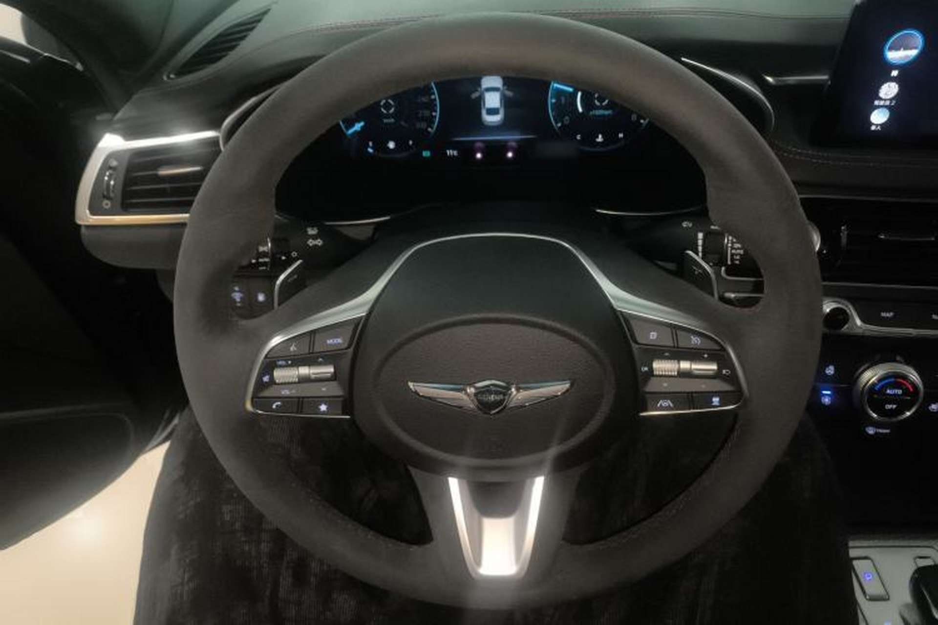Used Genesis G70 2021 2.0T All-Wheel-Drive Edition 1 Limited Edition Steering Wheel