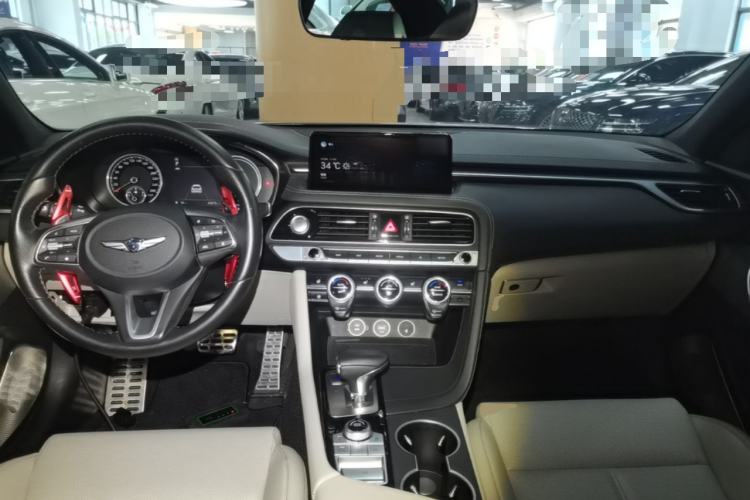 Used Genesis G70 2021 2.0T Rear-Drive Luxury Edition Center Console