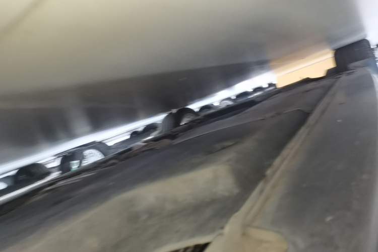 Used Genesis G70 2021 2.0T Rear-Drive Luxury Edition Left Side Sill