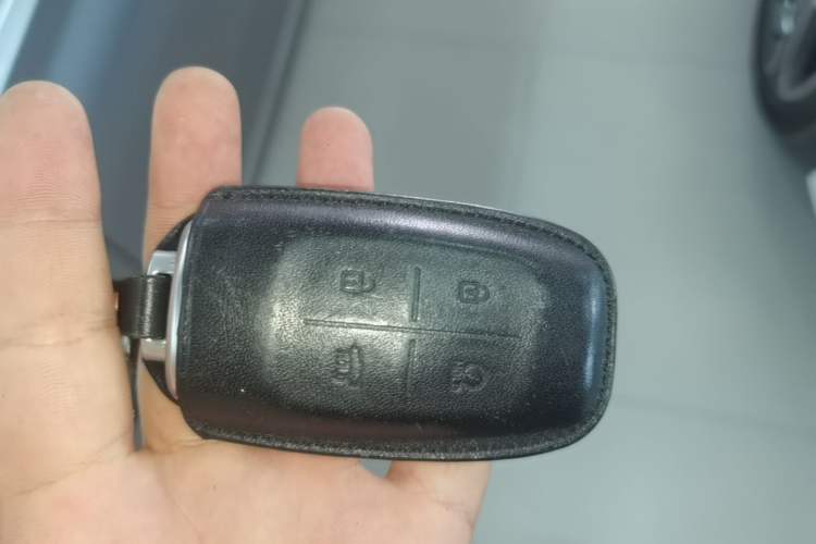 Used Genesis G70 2021 2.0T Rear-Drive Luxury Edition Vehicle Key