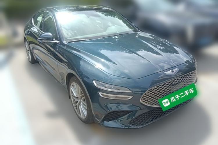 Used Genesis G70 2023 2.0T Rear-Drive Luxury Edition Front Right 45 Deg