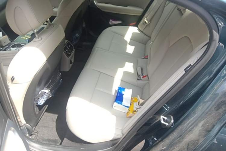 Used Genesis G70 2023 2.0T Rear-Drive Luxury Edition Left Rear Seat