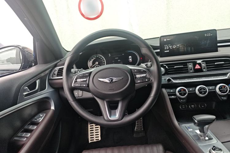 Used Genesis G70 2023 2.0T Rear-Drive Luxury Edition Steering Wheel