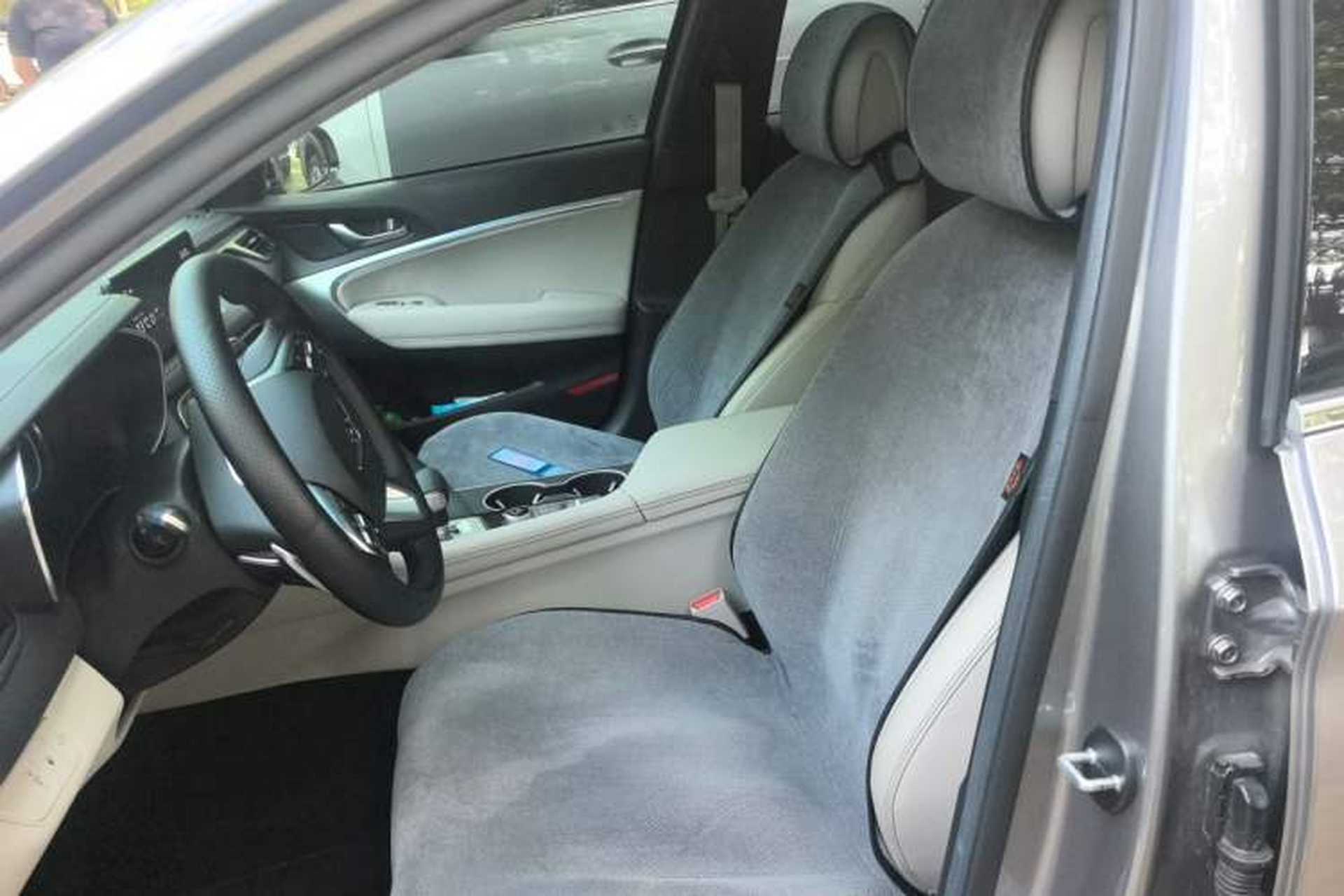 Used Genesis G70 2023 2.0T Rear-Drive Luxury Edition Left Front Seat