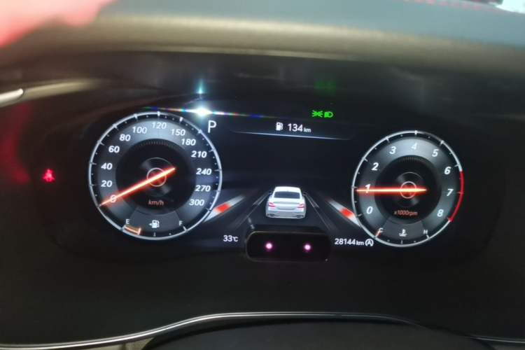 Used Genesis G70 2023 2.0T Four-Wheel-Drive Flagship Version Instrument Cluster