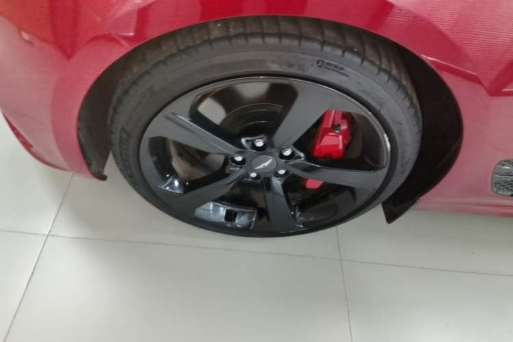 Used Genesis G70 2023 2.0T Rear-Drive Luxury Edition Left Front Wheel Hub