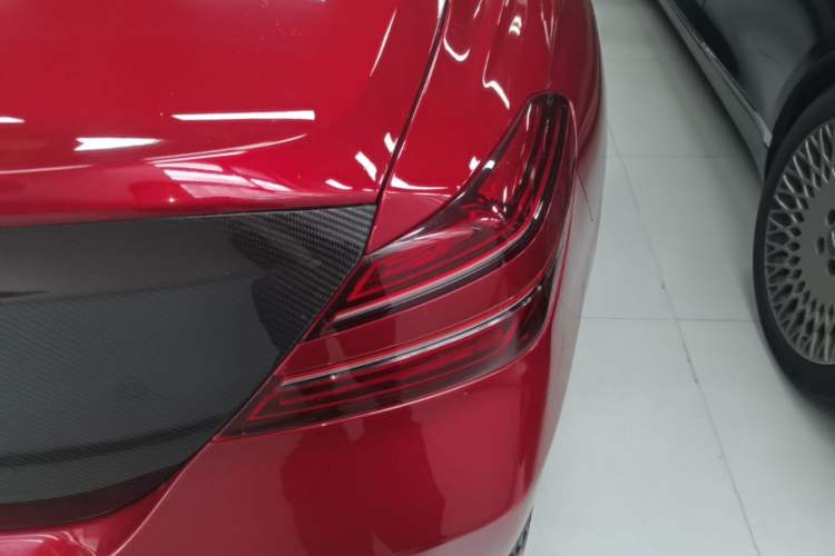 Used Genesis G70 2023 2.0T Four-Wheel-Drive Flagship Version Right Rear Taillight