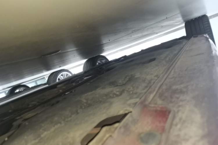 Used Genesis G70 2023 2.0T Four-Wheel-Drive Flagship Version Right Side Sill