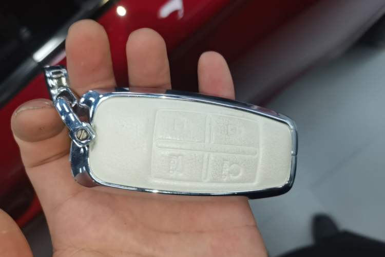 Used Genesis G70 2023 2.0T Four-Wheel-Drive Flagship Version Vehicle Key