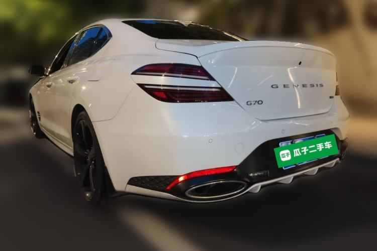 Used Genesis G70 2023 2.0T Rear-Drive Luxury Edition Rear Left 45 Deg