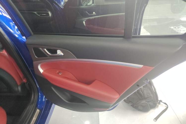 Used Genesis G70 2024 2.0T Hunter Model Rear-Drive Luxury Edition Shooting Brake Right Rear Door Interior
