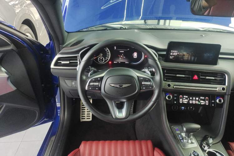 Used Genesis G70 2024 2.0T Hunter Model Rear-Drive Luxury Edition Shooting Brake Steering Wheel