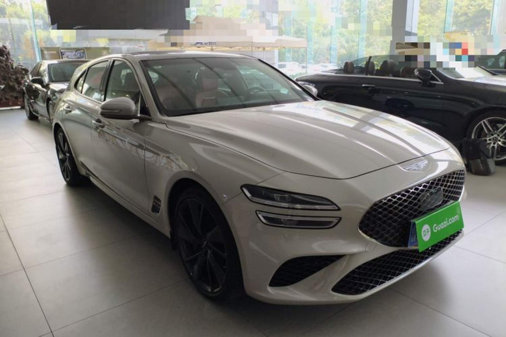 Used Genesis G70 2024 2.0T Hunter Model Rear-Drive Luxury Edition Shooting Brake Front Right 45 Deg