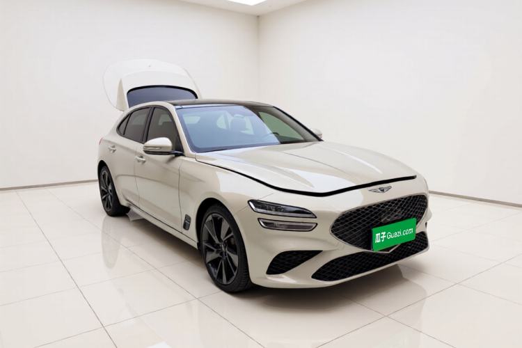 Used Genesis G70 2024 2.0T Hunter Model Rear-Drive Luxury Edition Shooting Brake Front Right 45 Deg