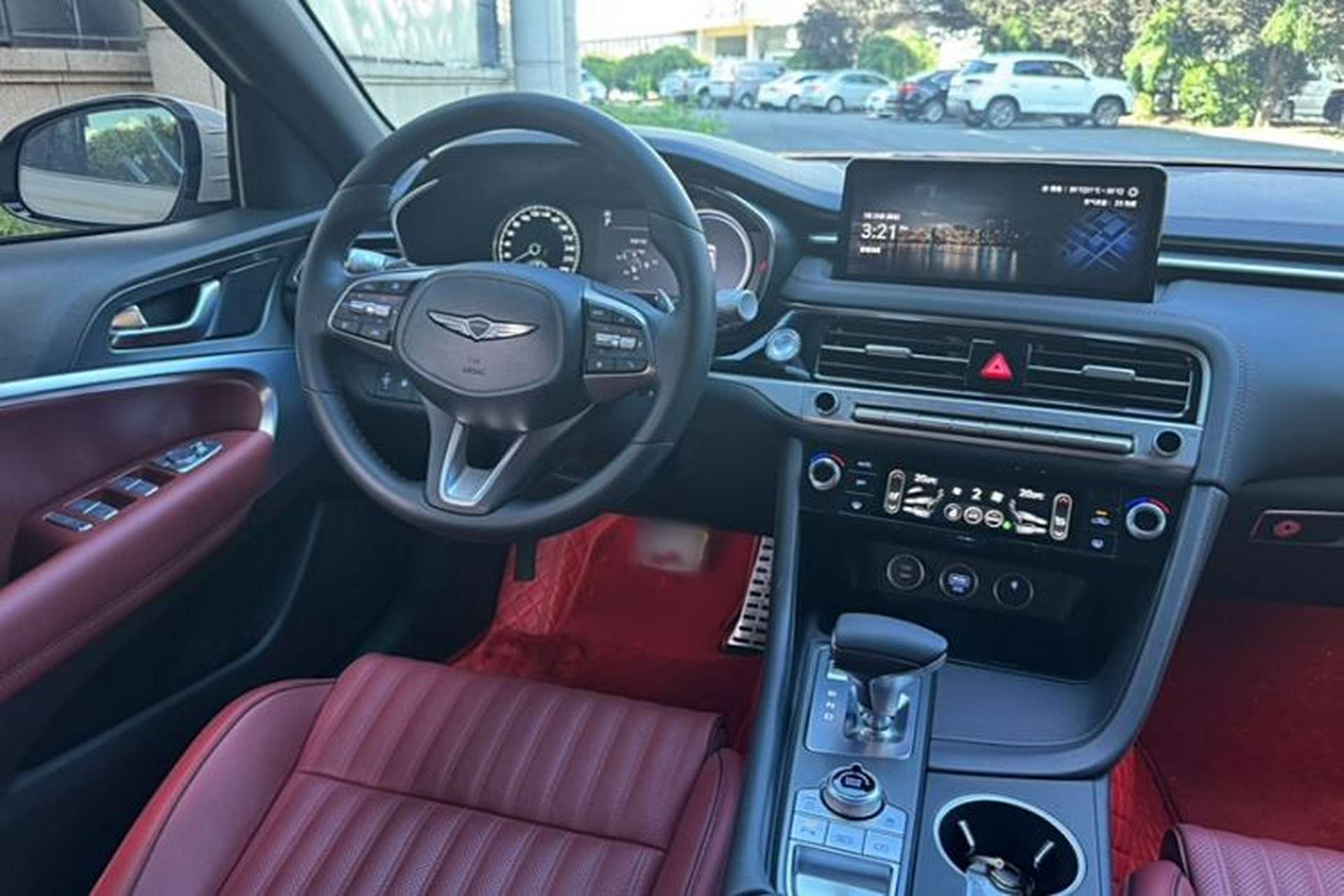 Used Genesis G70 2024 2.0T Hunter Model Rear-Drive Luxury Edition Shooting Brake Interior 2