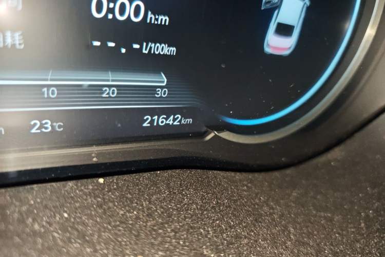 Used Genesis G70 2024 2.0T Rear-Drive Luxury Edition Odometer Close Up