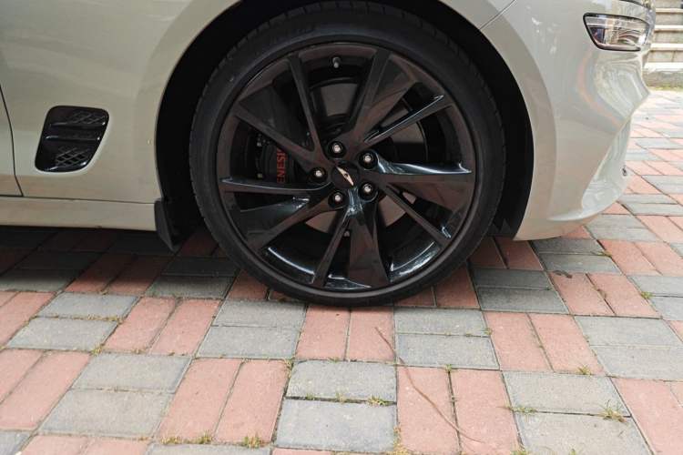 Used Genesis G70 2024 2.0T Hunter Model Rear-Drive Luxury Edition Shooting Brake Right Front Wheel Hub