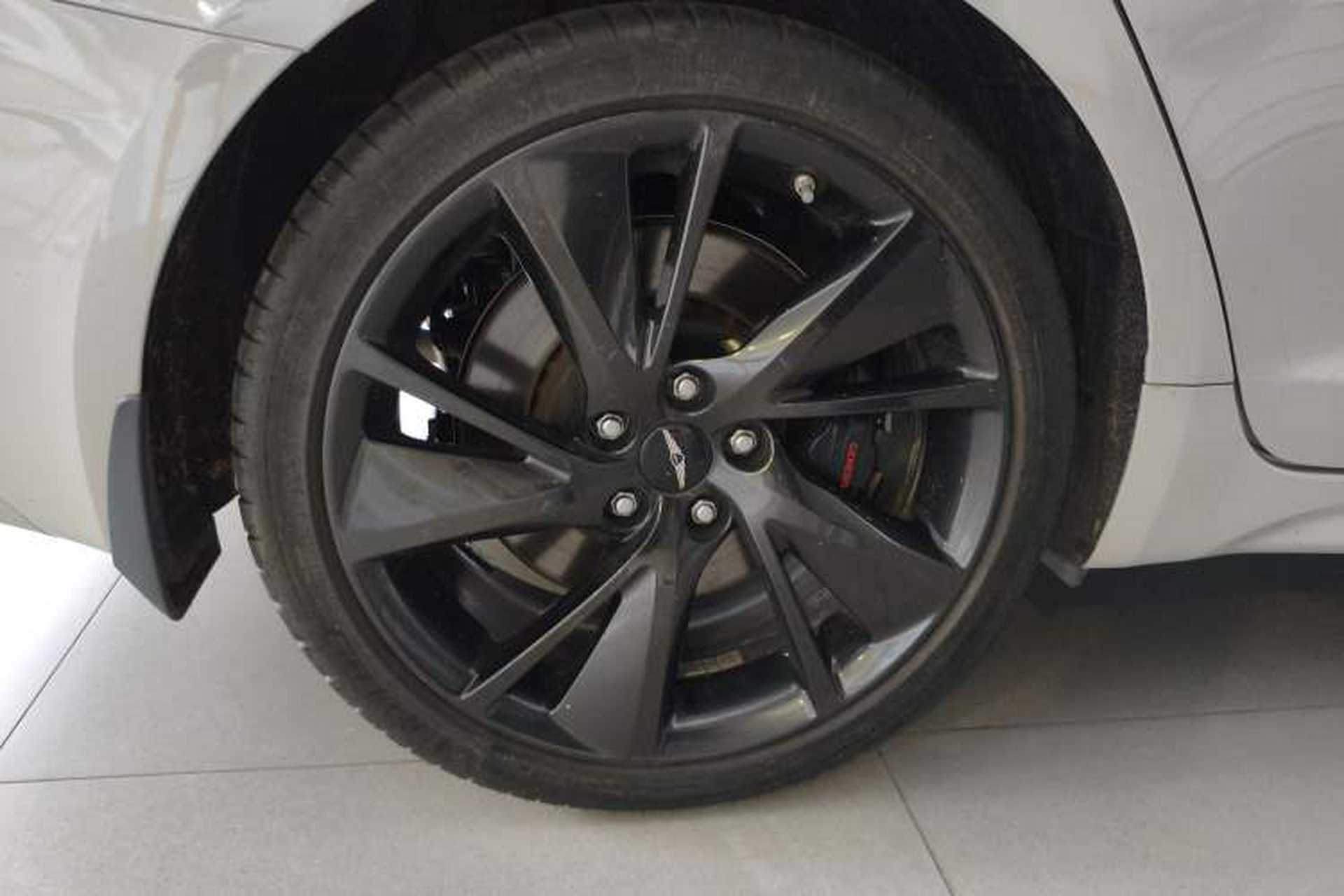 Used Genesis G70 2024 2.0T Hunter Model Rear-Drive Luxury Edition Shooting Brake Right Rear Wheel Hub