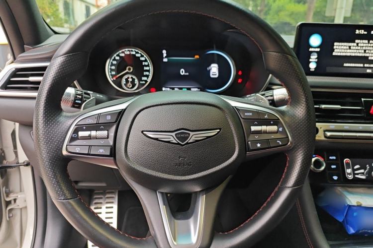 Used Genesis G70 2024 2.0T Hunter Model Rear-Drive Luxury Edition Shooting Brake Steering Wheel